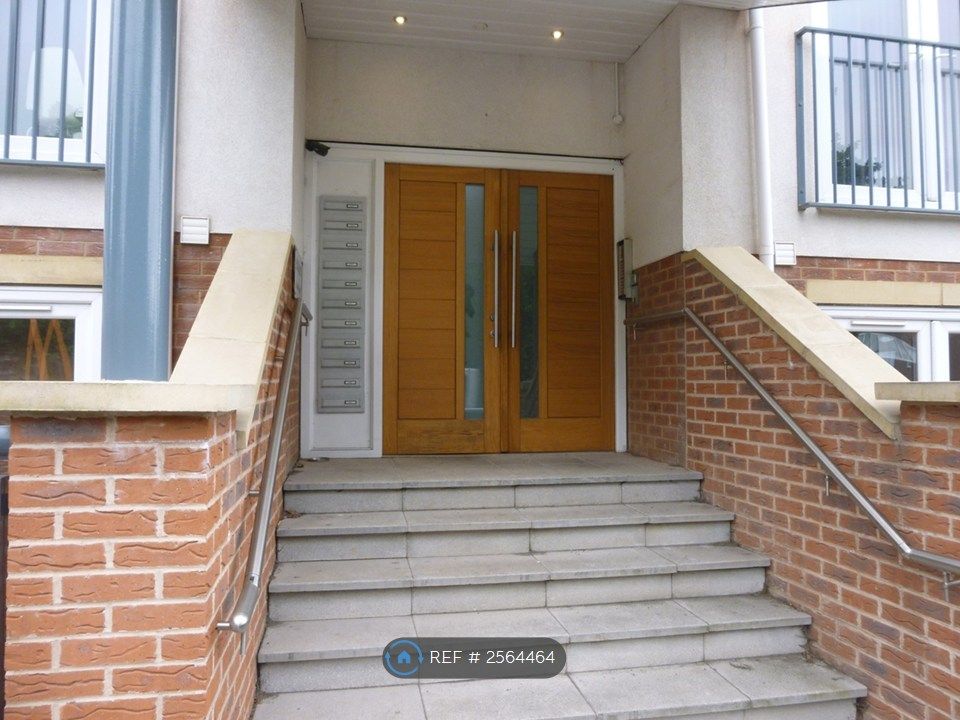 Property photo 2 of 13