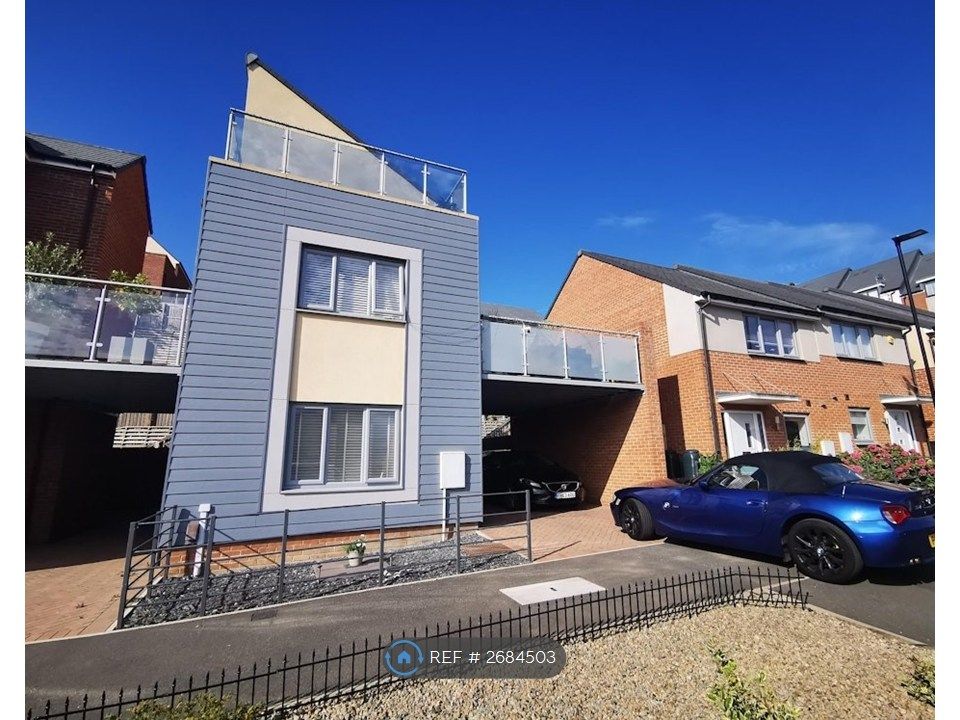 Property photo 2 of 17