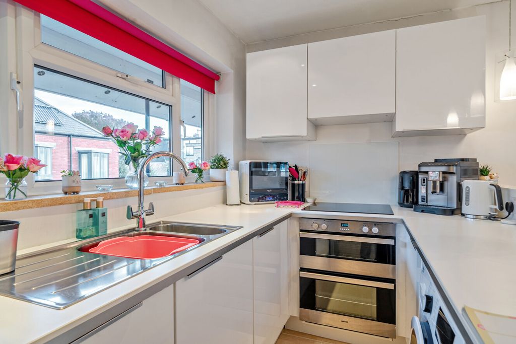 Property photo 2 of 19 1538450-6-6Ada36c...