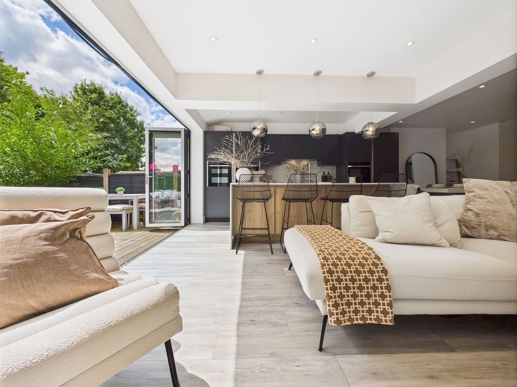 Property photo 3 of 24 Open Plan Living