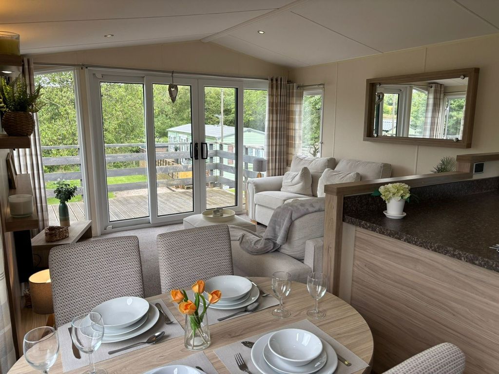 Property photo 1 of 6 54c85Ac2 589d 4346 Bdf1 2336Adbb61A9.Jpg