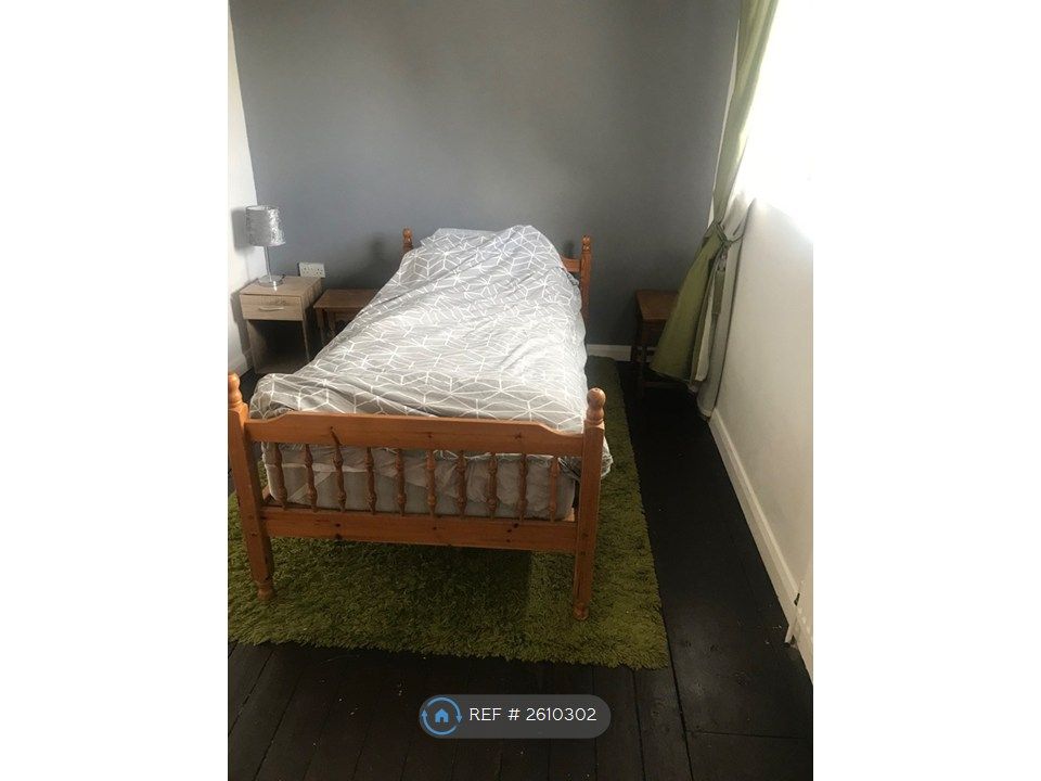 Property photo 1 of 3