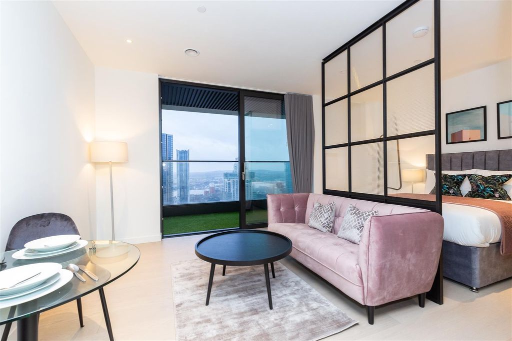 Property photo 1 of 13 3708 Hobart Building-4.Jpg