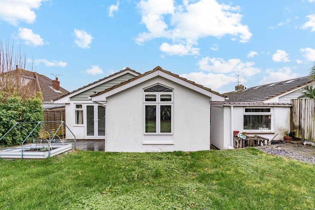 Property photo 3 of 25