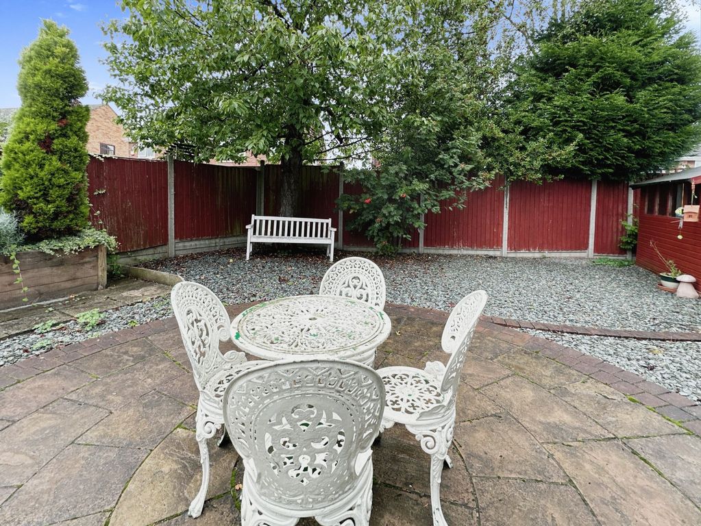 Property photo 3 of 12