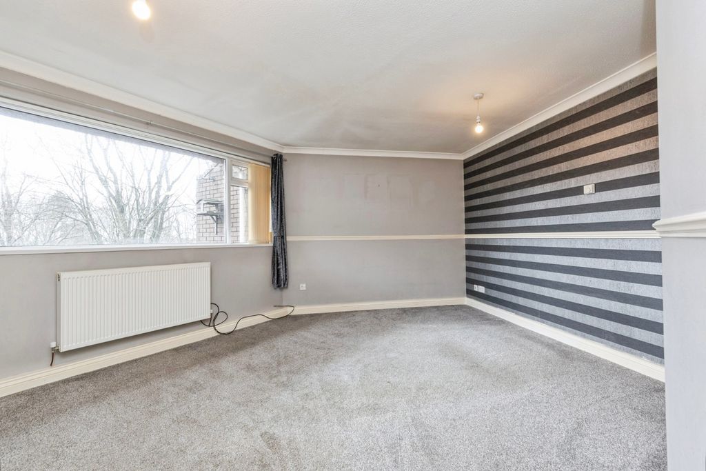 Property photo 3 of 19 Pbox-Img.Jpg