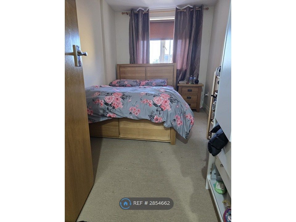 Property photo 3 of 5