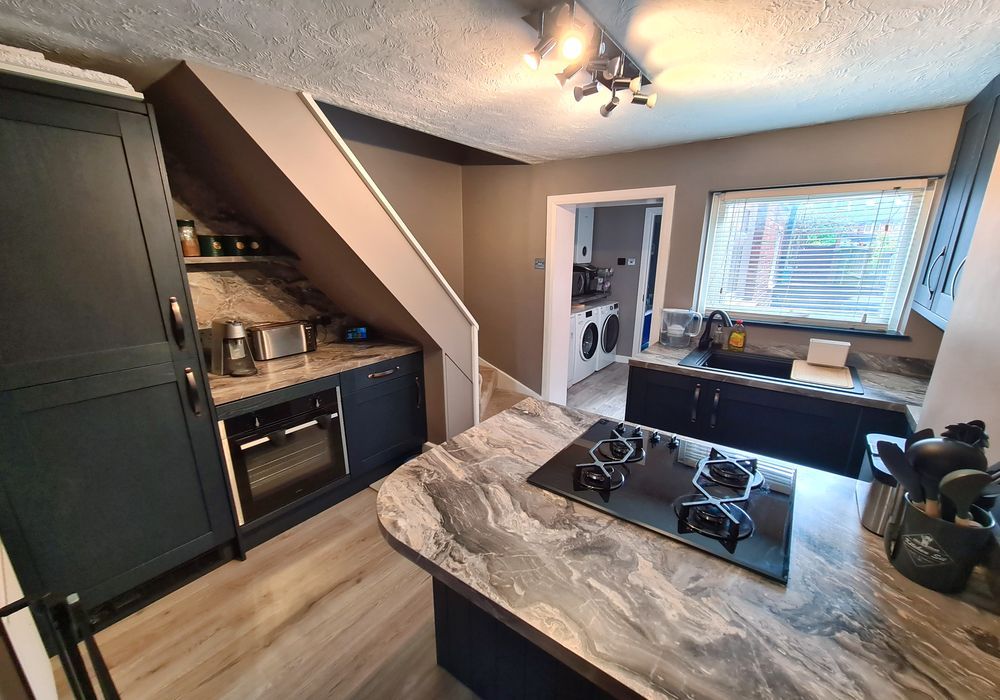 Property photo 3 of 18