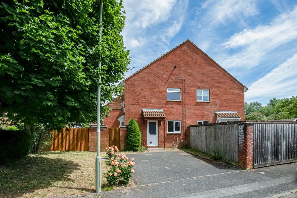 Property photo 1 of 8 130425