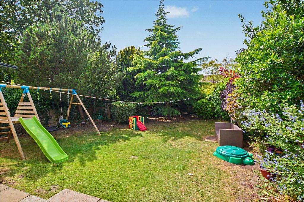 Property photo 3 of 19 Picture No. 25