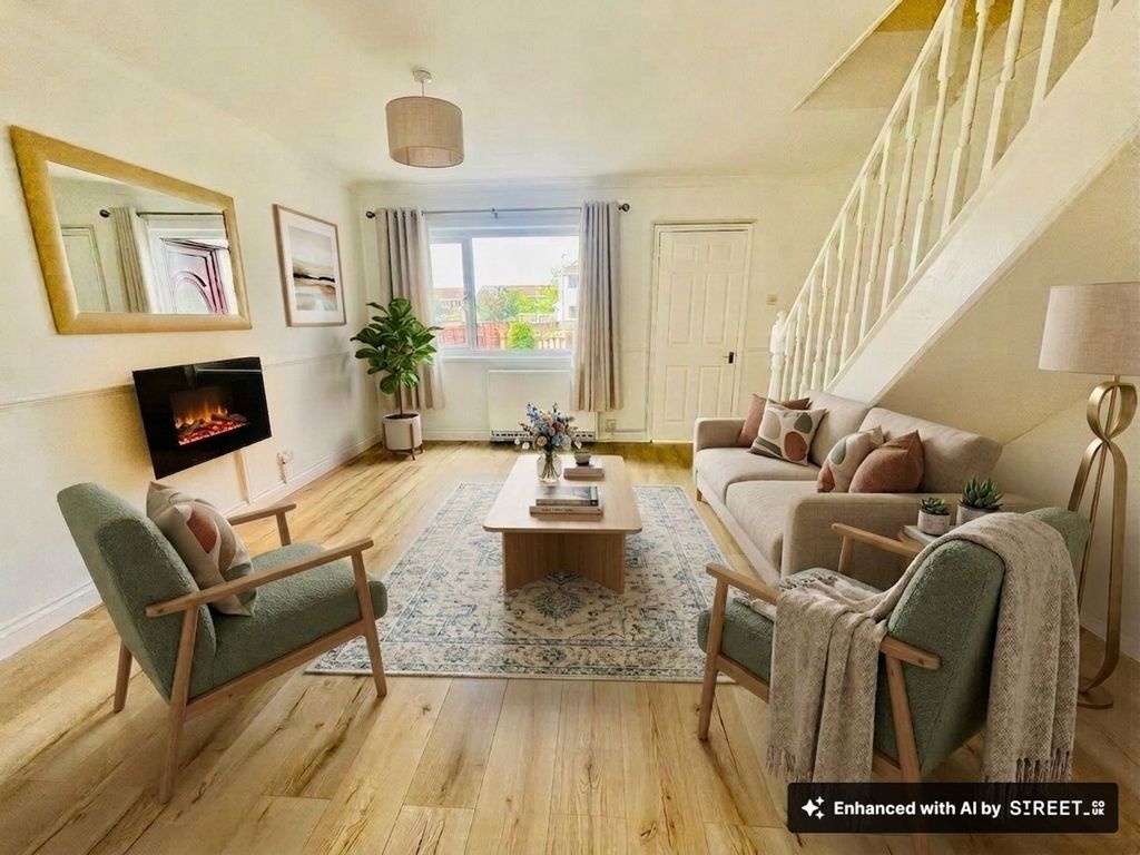 Property photo 2 of 17