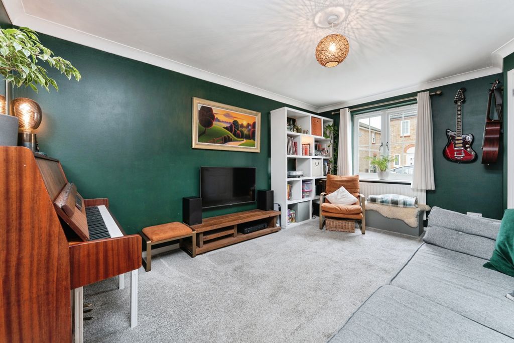 Property photo 3 of 14