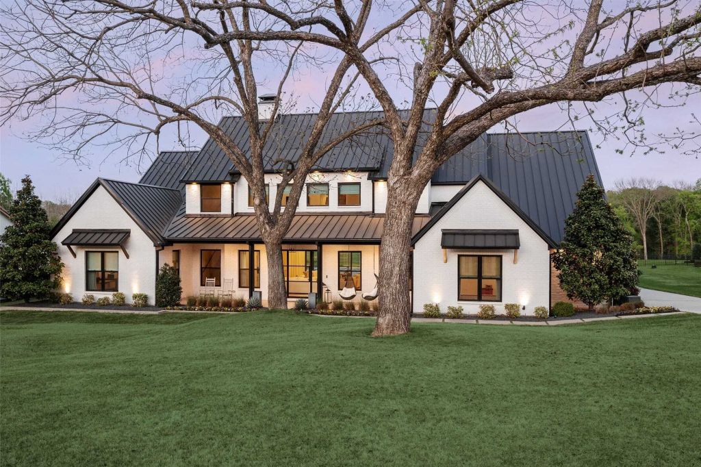 Property photo 1 of 31