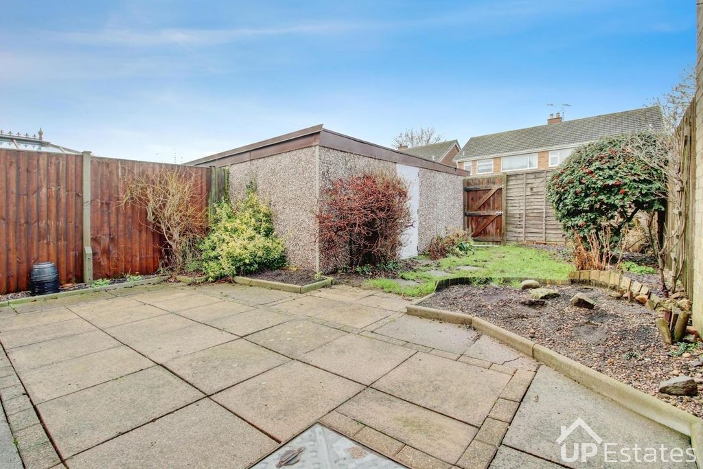 Property photo 3 of 17