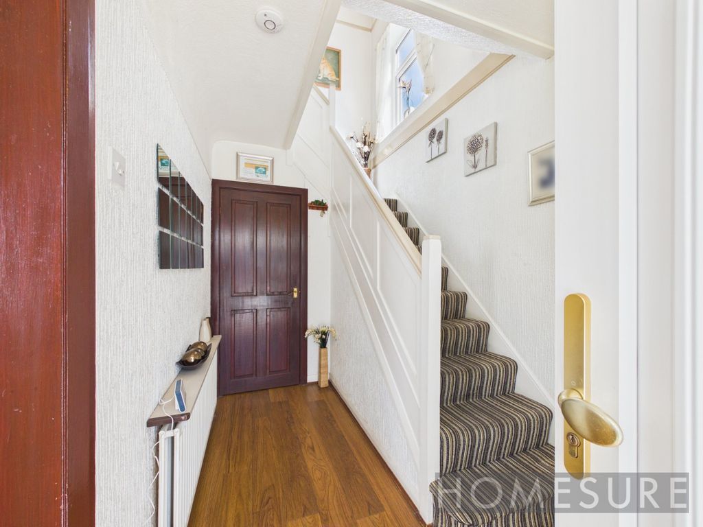 Property photo 3 of 33 Picture No. 01