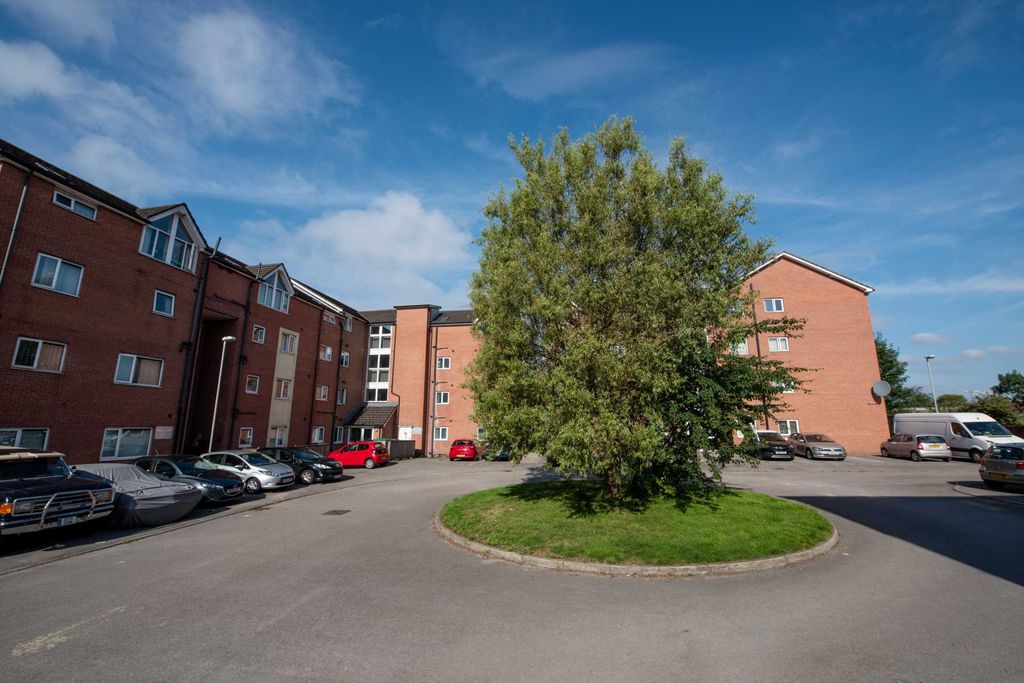 Property photo 2 of 10