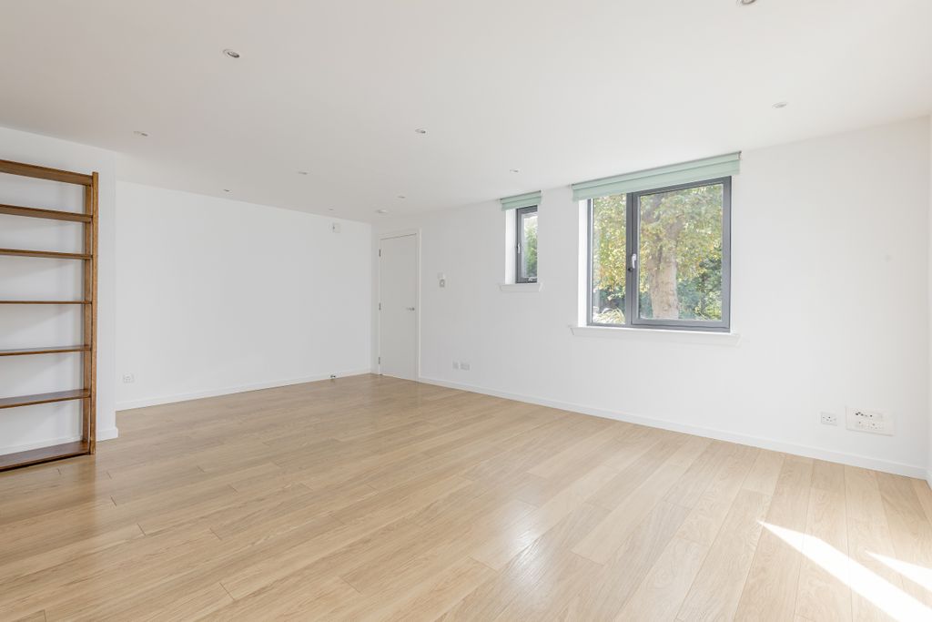 Property photo 3 of 19 Property Image 3