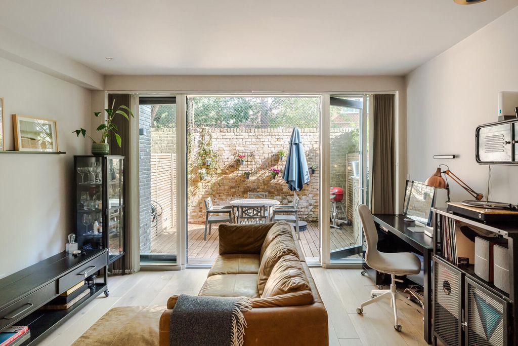 Property photo 1 of 17 19665053_N19.Jpg