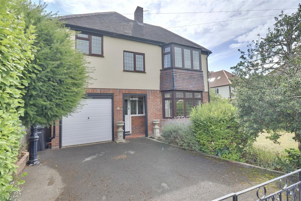 Property photo 1 of 27 D9B8F2B9-E56E-4Eed-80F5-C0B69Cbc32B9_1_201_A.Jpeg