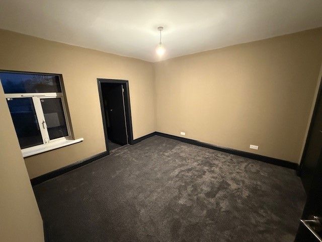 Property photo 3 of 10 Image