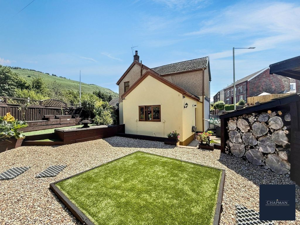 Property photo 1 of 27