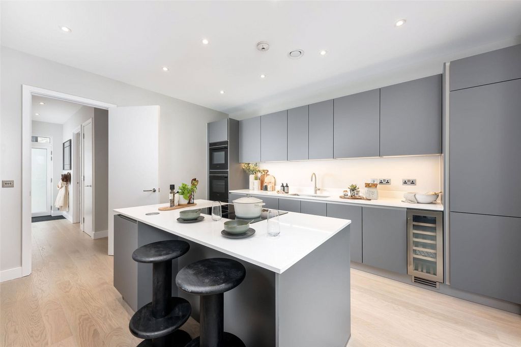 Property photo 1 of 20 Picture No. 15