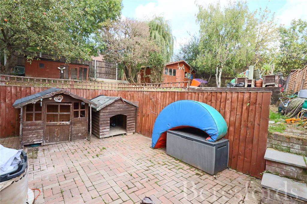 Property photo 3 of 7 Picture No. 02