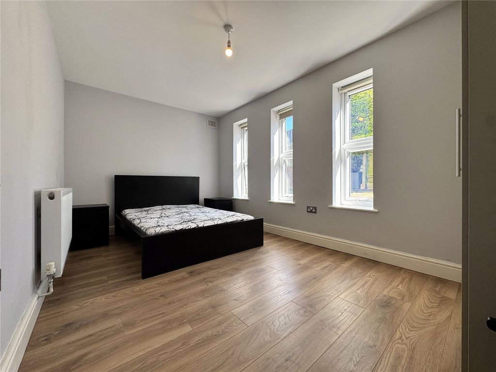 Property photo 1 of 9 Picture No. 03