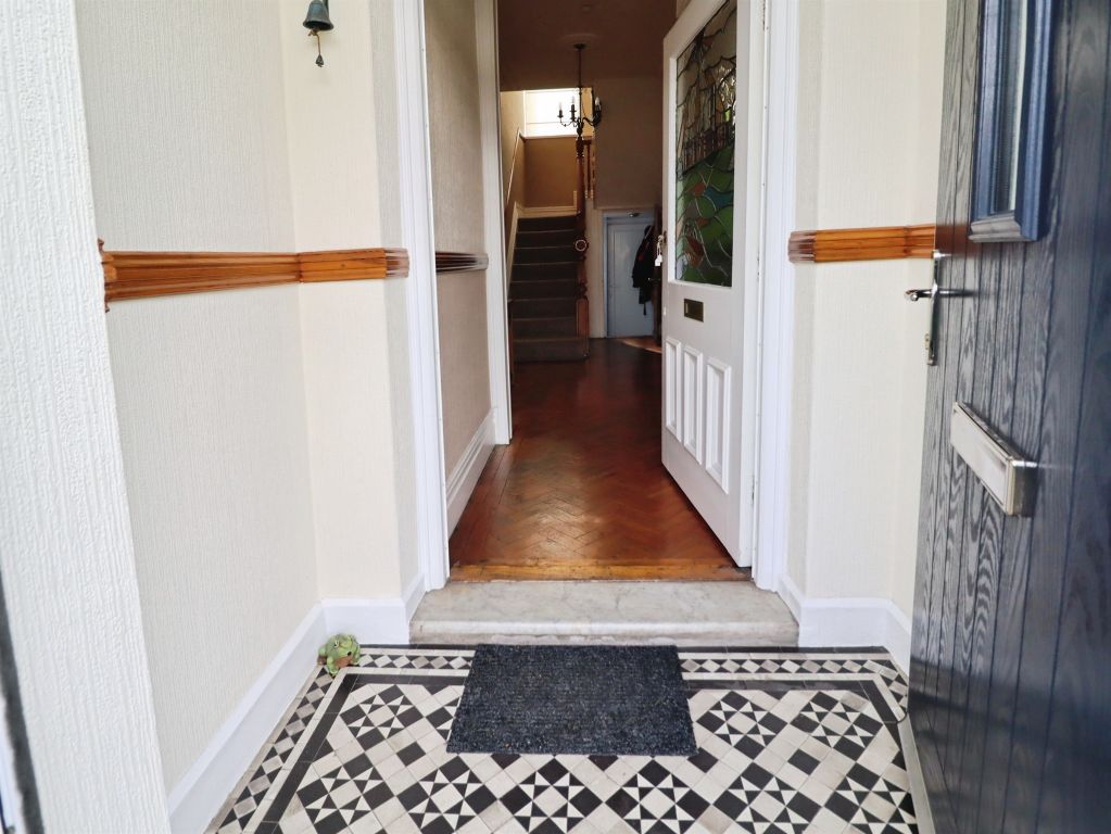 Property photo 3 of 20