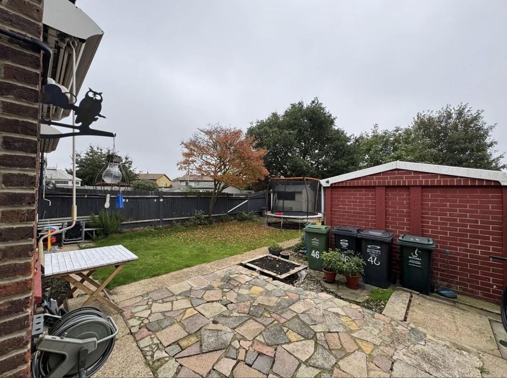 Property photo 2 of 17 Photo 2