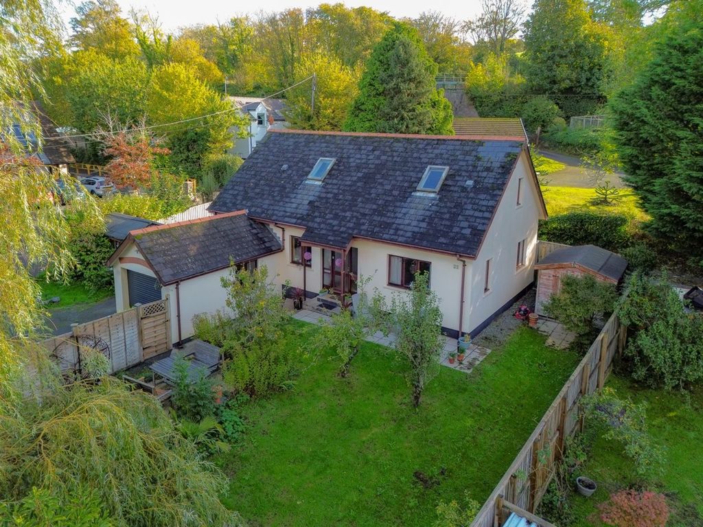 Property photo 1 of 39