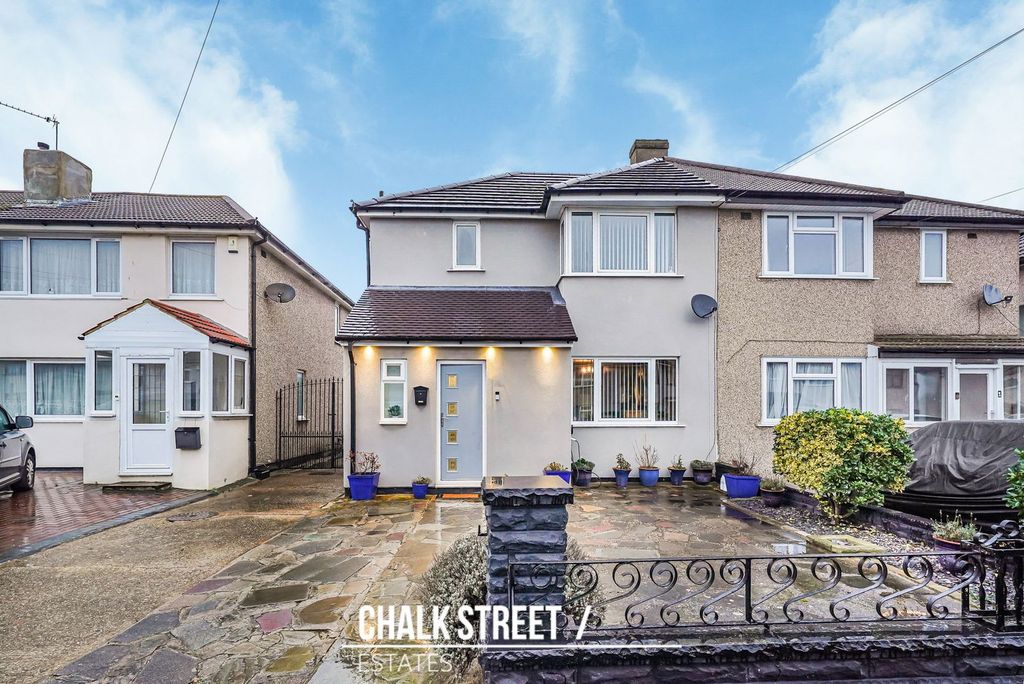 Property photo 1 of 25