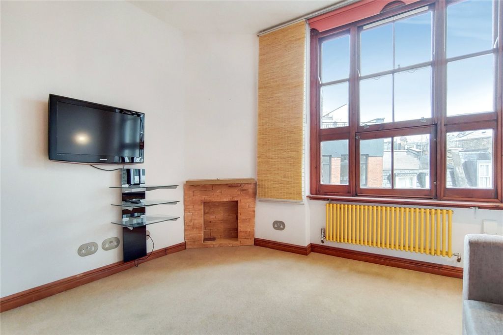 Property photo 2 of 10 Reception Room