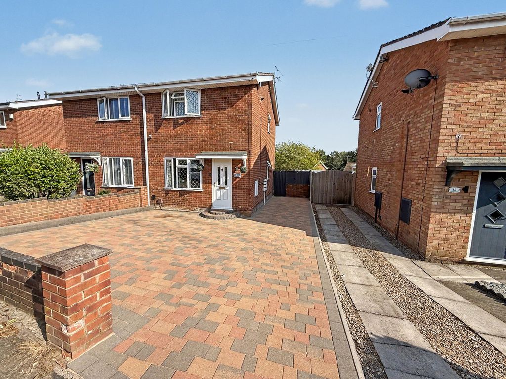 Property photo 1 of 12
