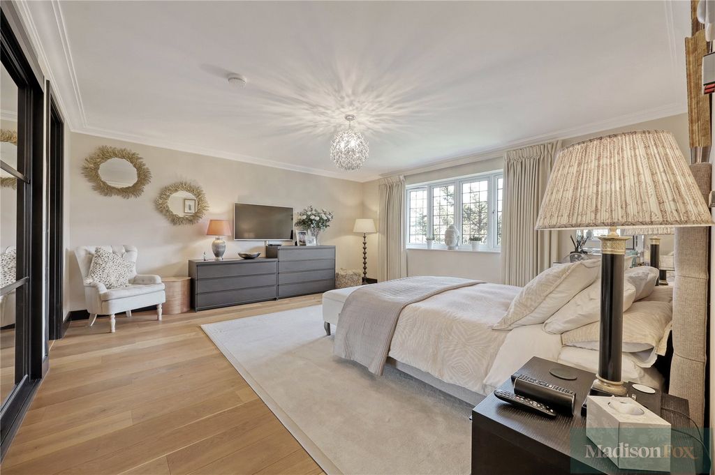 Additional image 28 of 3 bed flat for saleHigh Road, Chigwell, Essex IG7