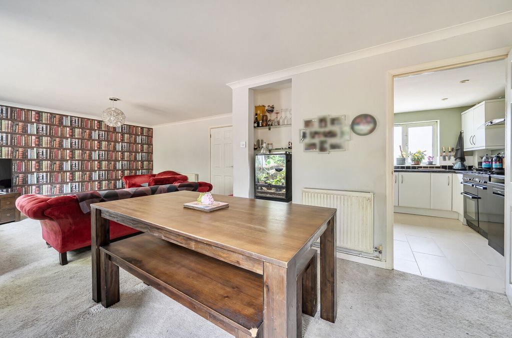 Property photo 3 of 15 1510049-11-6A8848...