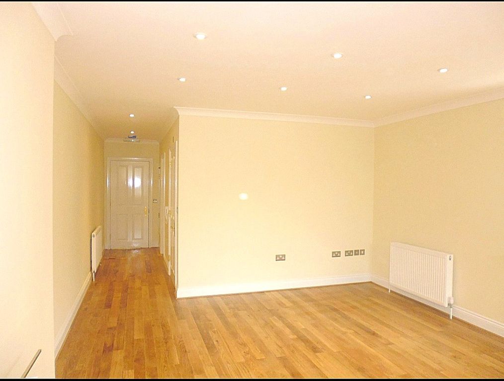 Property photo 1 of 10 Picture No. 02