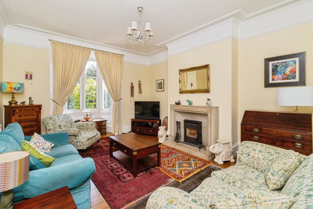 Additional image 5 of 4 bed semi-detached house for saleCourtenay Road, Newton Abbot TQ12