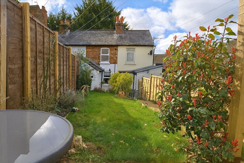 Property photo 2 of 10 Picture No. 17