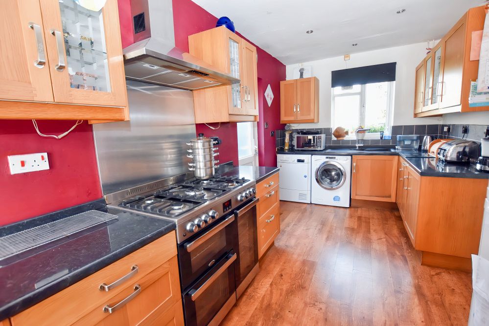 Property photo 3 of 22 Kitchen 3