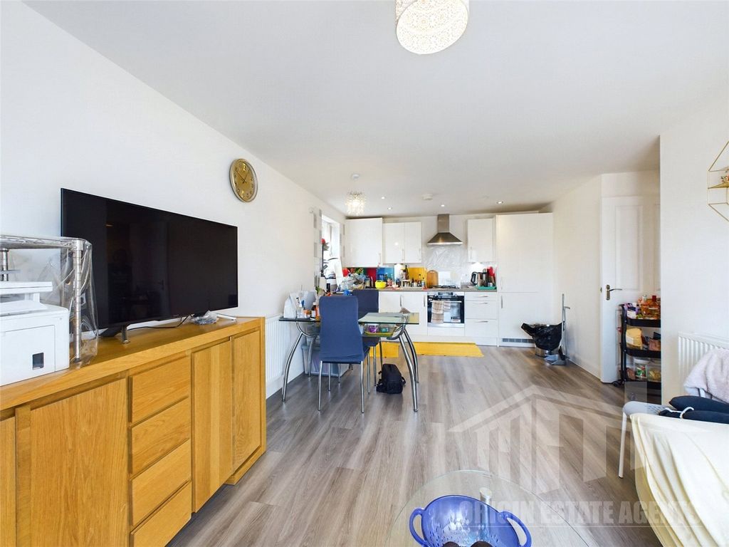 Property photo 1 of 7 Picture No. 08