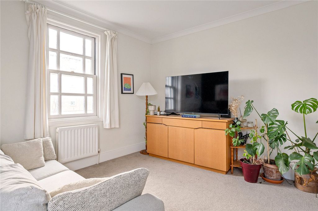 Property photo 2 of 11 Picture No. 19