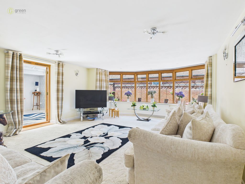 Property photo 2 of 29