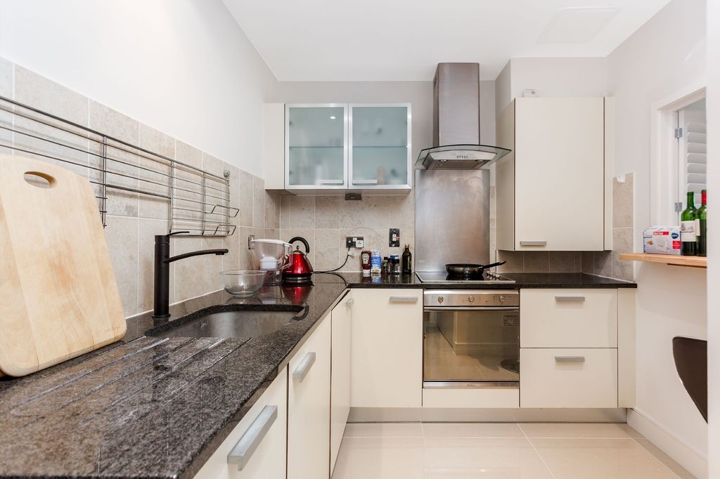 Property photo 2 of 12 Kitchen