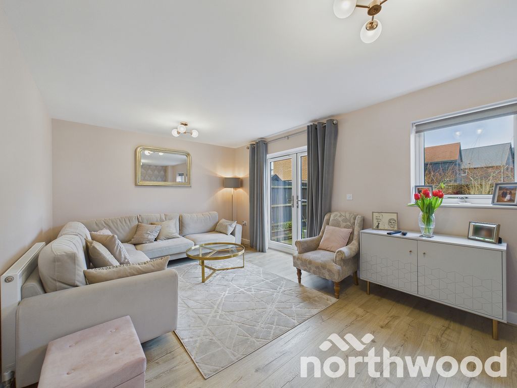 Property photo 3 of 27