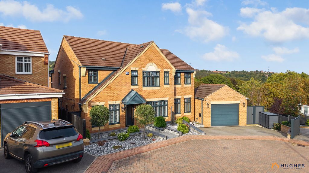 Property photo 1 of 55