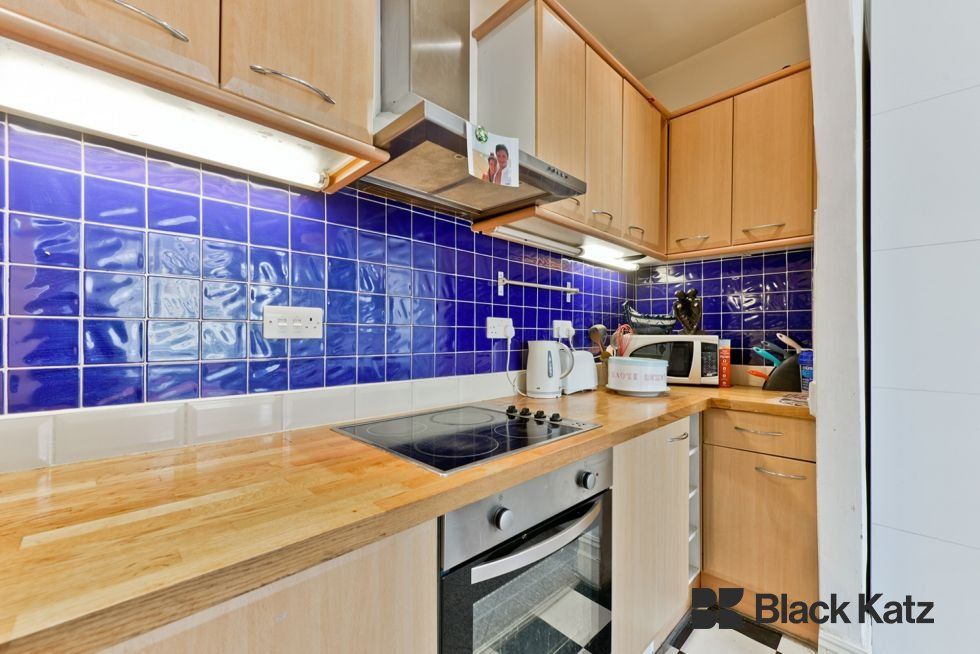 Property photo 3 of 6