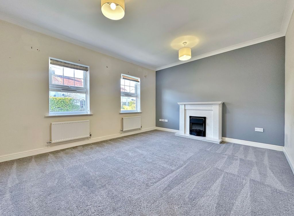 Property photo 2 of 15 Photo 3