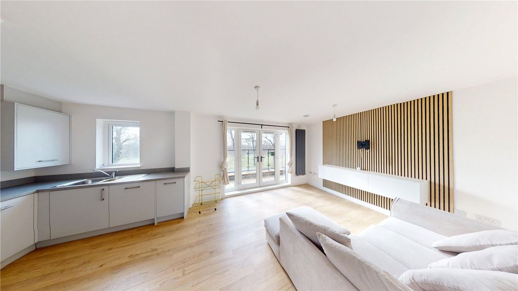 Property photo 2 of 12 Picture No. 02