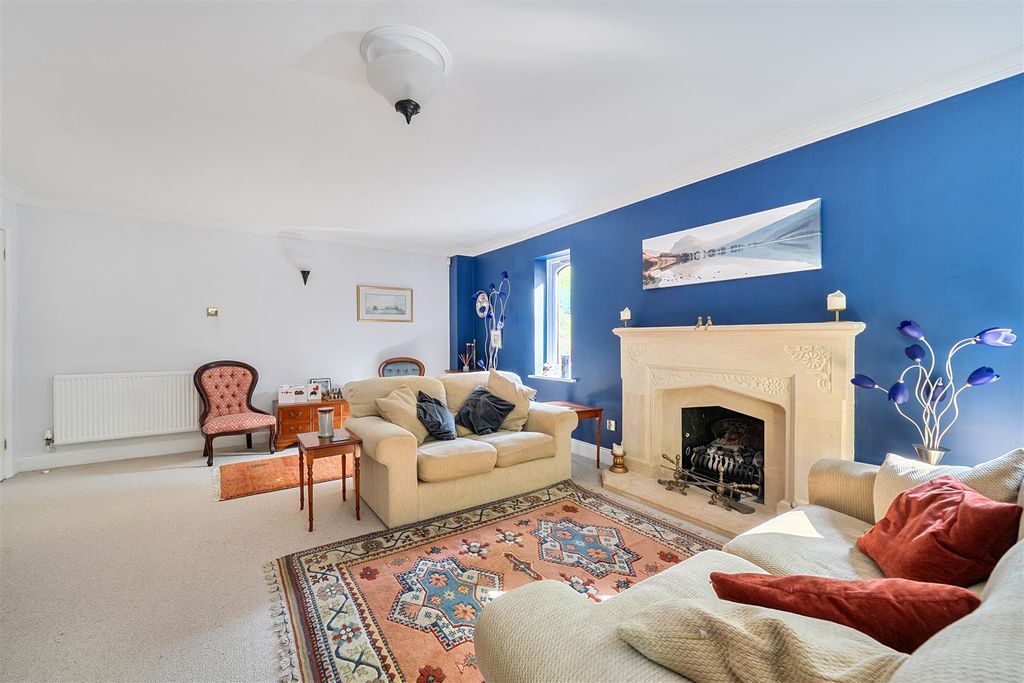 Property photo 3 of 26 1450986-13-69Ef2Dae3B8F4.Jpg